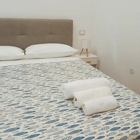 Apartment La Via Del Mare *